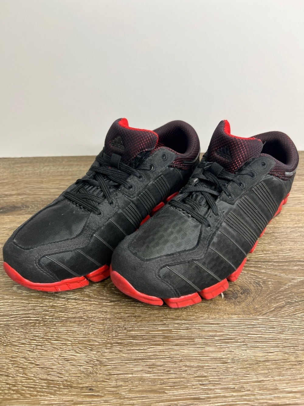 Adidas Adipure 360 Training Shoes Black Red Men’s Size 7.5 Athletic Sneakers